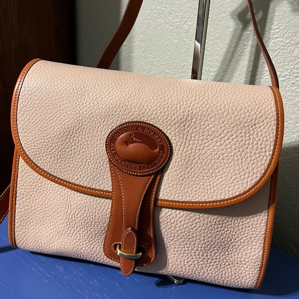Vintage Dooney and Bourke bag
